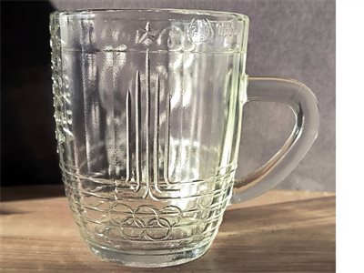 Кружка пивная. Вид сбоку.