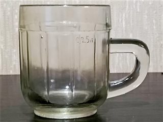 Кружка пивная. Вид сбоку.