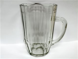 Кружка пивная. Вид сбоку.